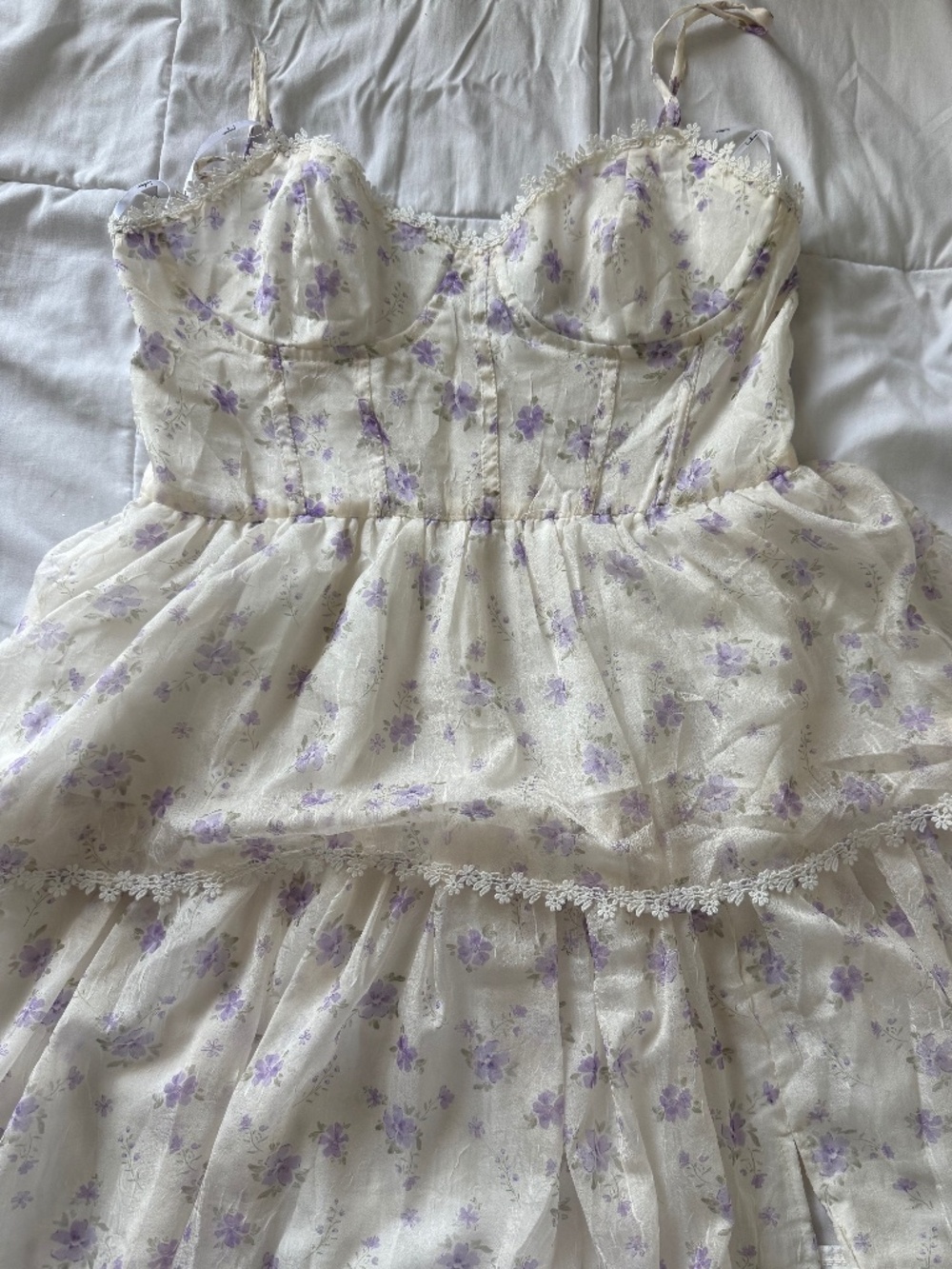Lulus - Blissful Delight White & Purple Floral Tiered Ruffled Midi Dress